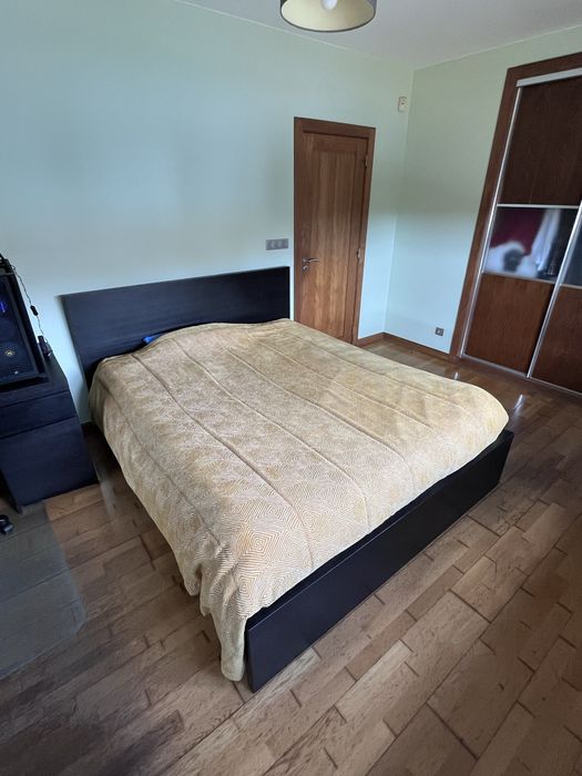 Cama de Casal como nova