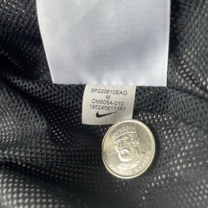вітровка nike