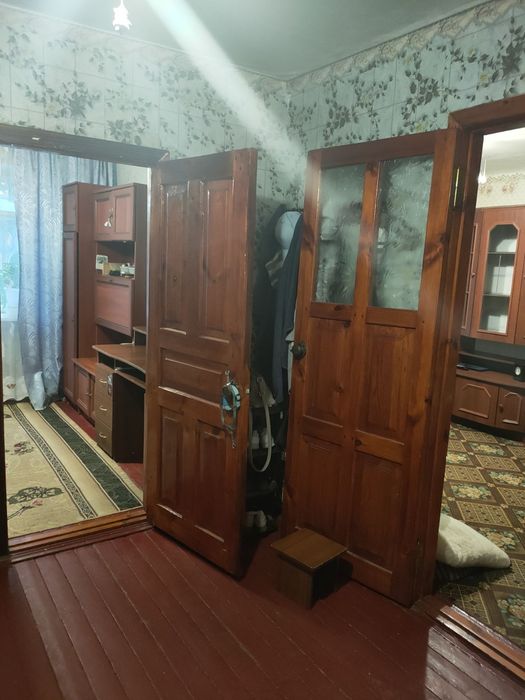 Продам 2 кім в гуртожитку S=36.9кв.м.Піонерська.