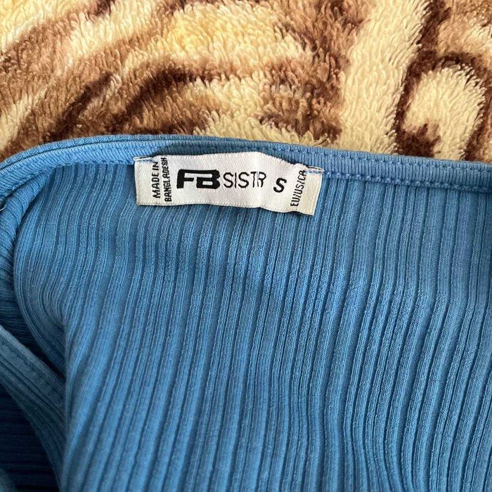 Гарний костюмчик на дівчинку