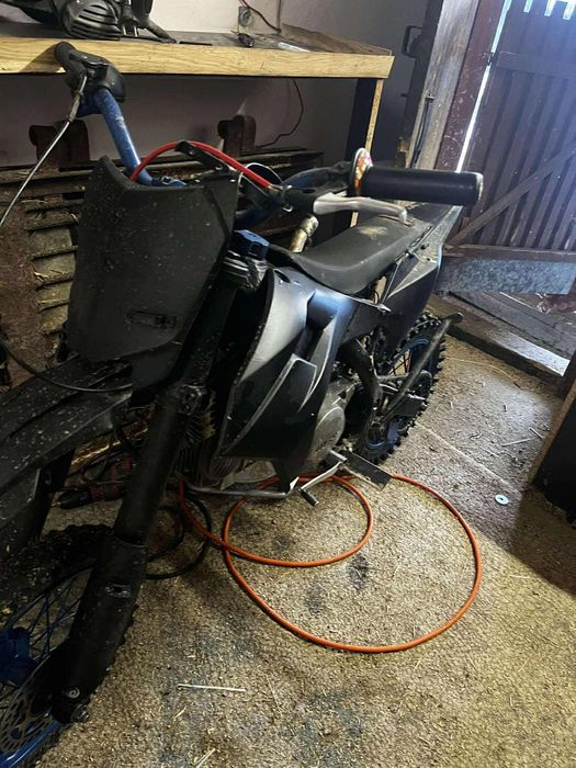 Pitbike Mrf 140 w ramie xmotos 125