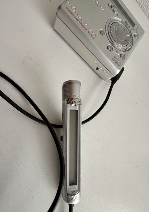 Sony Walkman MZ-R700 + Acessórios