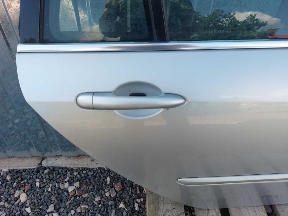 Laguna 3 III LIFT Kombi Drzwi Prawe Prawy tył TED69 Oryginał