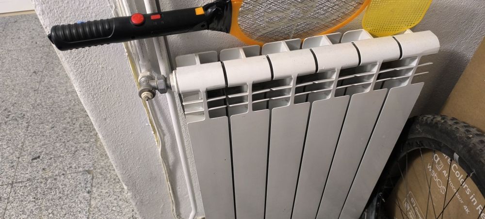 Vende se radiadores de aquecimento central