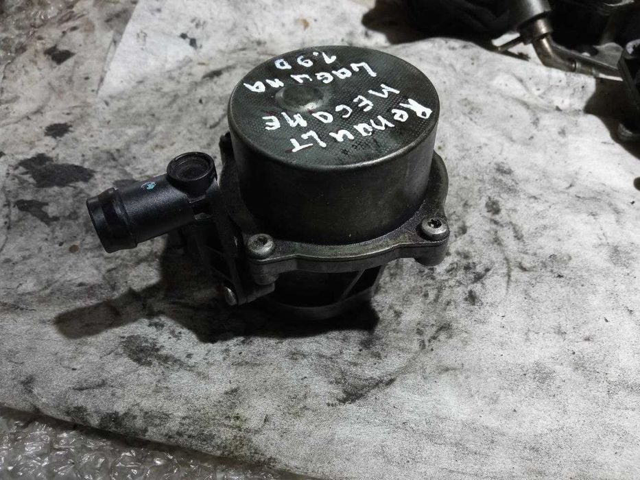 Вакуумний насос вакуумный Renault Megane Laguna Volvo 1.9D SI-C8448