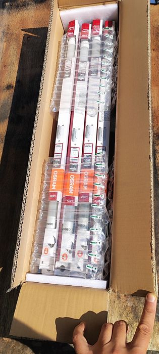 Люмінесцентна лампа Osram 8W/840  люминесцентная трубчатая