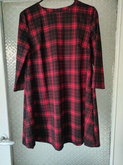 Sukienka w kratę Mohito r. XS