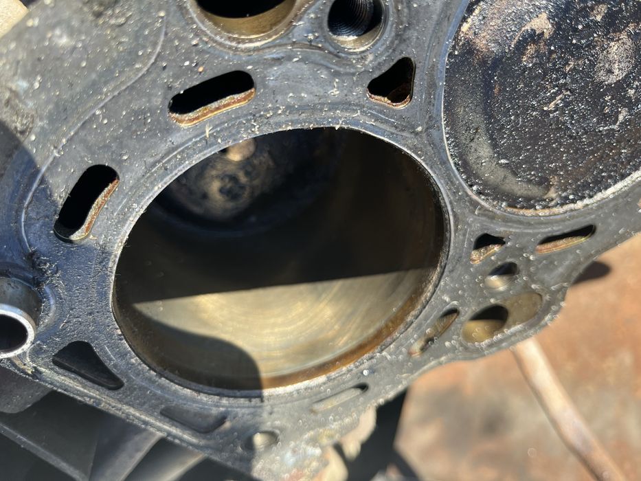 Блок двигуна Mitsubishi Lancer/Carisma(1992-2002 р.) (обсяг 1.6 4G92)