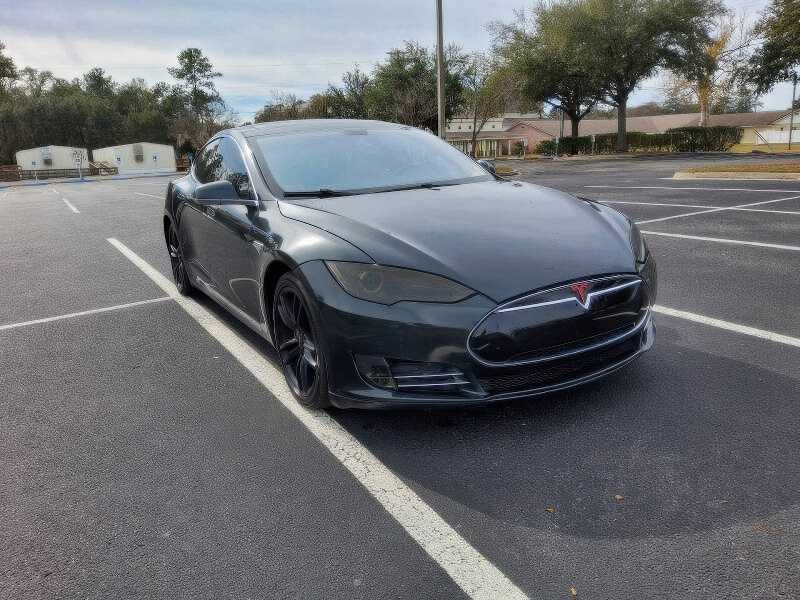2013 Tesla Model S Performance