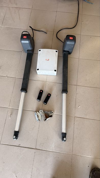 Автоматика для воріт BFT ATHOS AC A25 KIT