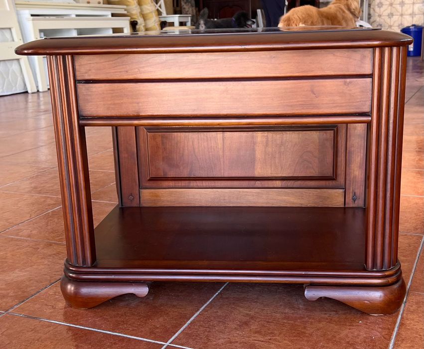 Solid Wood Coffee Table With Dual Drawers