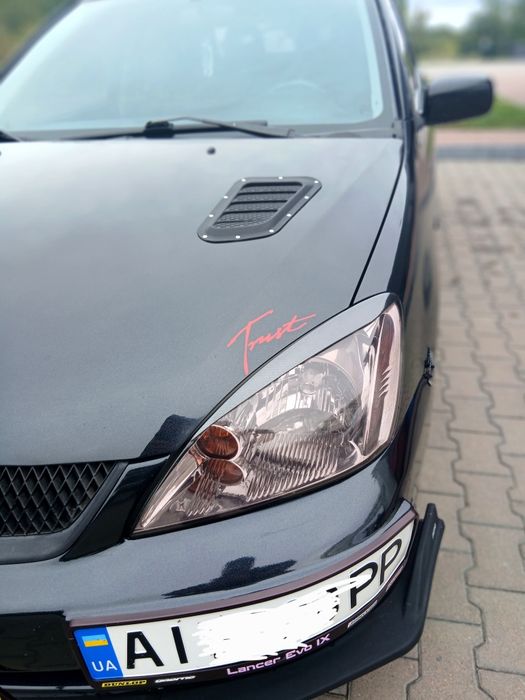 Mitsubishi Lancer