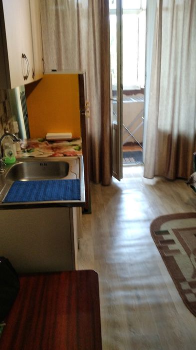 Сдам комнату в трёх комнатной квартире
