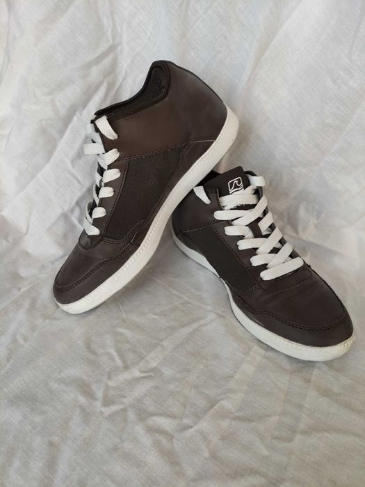 Sapatilhas castanhas unisexo novas, nº38