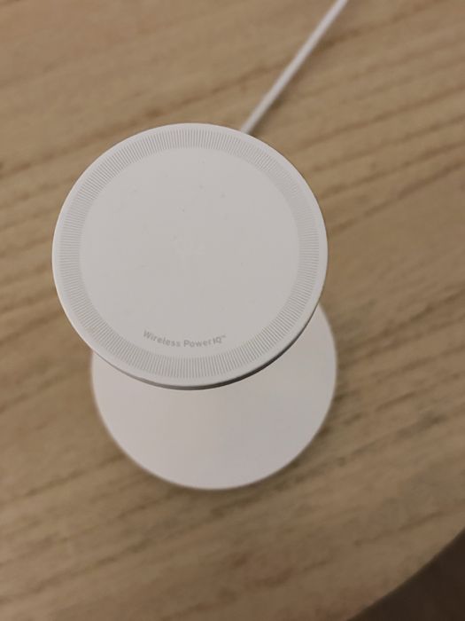 Anker MagGo Wireless Charging Stand with MagSafe 15W Fast Charging, Qi2