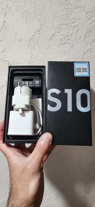 Samsung S10 8/128 + Samsung S3 Gear