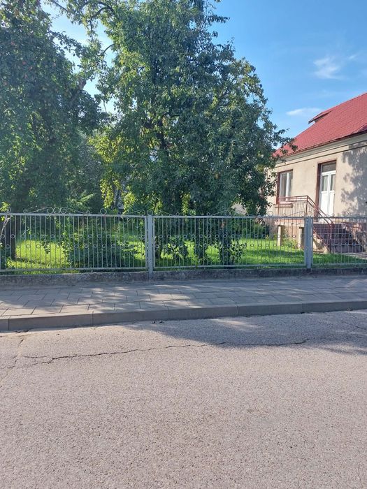 Sprzedam dom w centrum Moniek