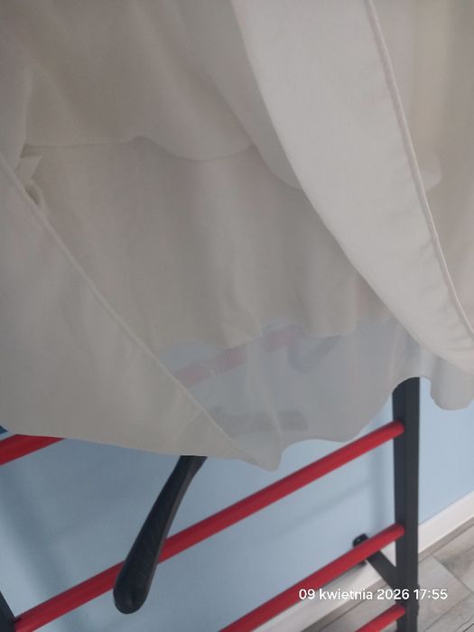 Piękna zwiewna biała plisowana sukienka na ramiona koronka rozmiar s