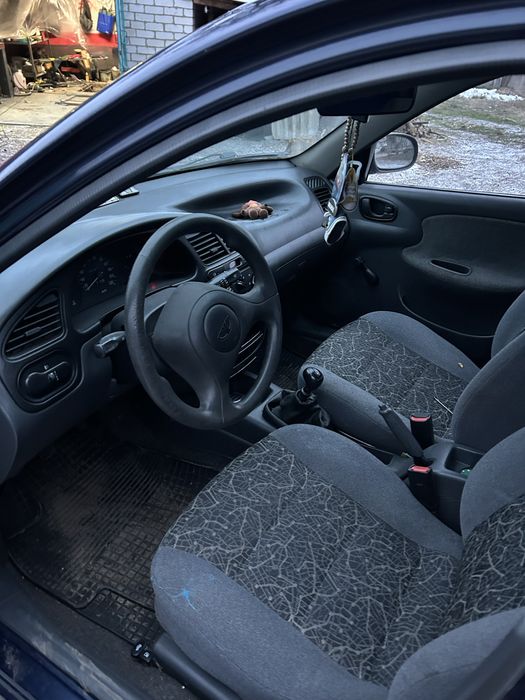 део сенс 1.3 бензин  в гарному стані по переоформленню