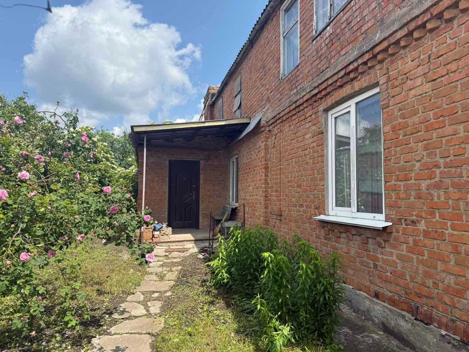 Продаж 2 поверхового будинку з ділянкою на 10 соток, Калинівка