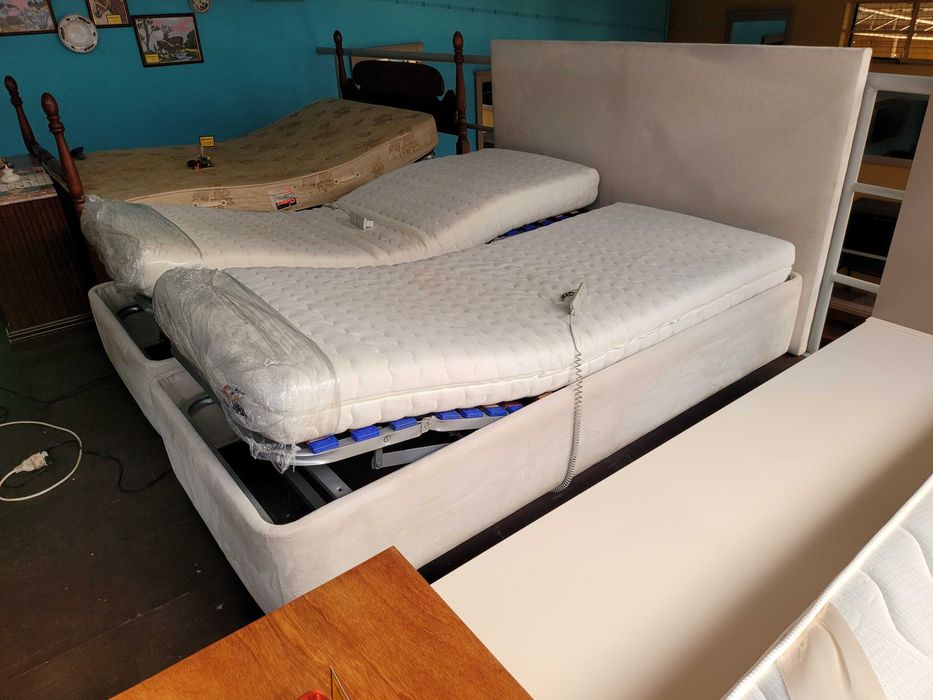 Cama de casal - Constituído por dois sommiers individuais elétricos e