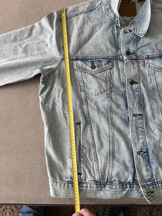 Оригінальна  куртка Levis