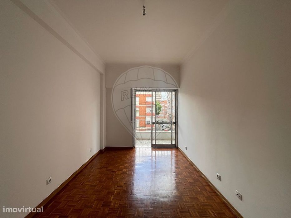 Apartamento T2 para arrendamento