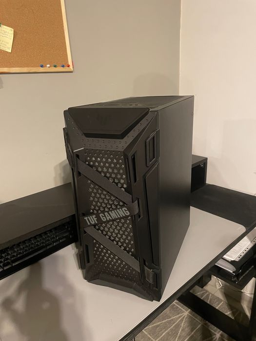 Sprzedam komputer ASUS Tuf Gaming z  Odyssey  G3 i klawiaturą Mad Dog