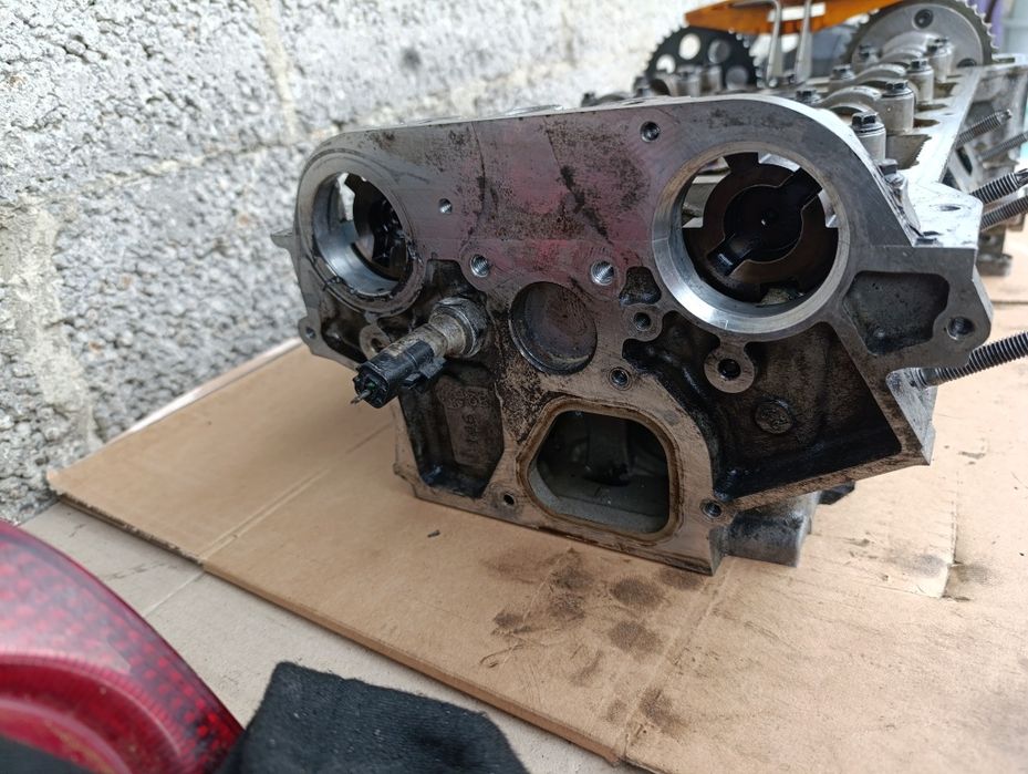 Головка Citroen C5 III PEUGEOT 308 508 MINI 1.6 THP 08-17R V753471080