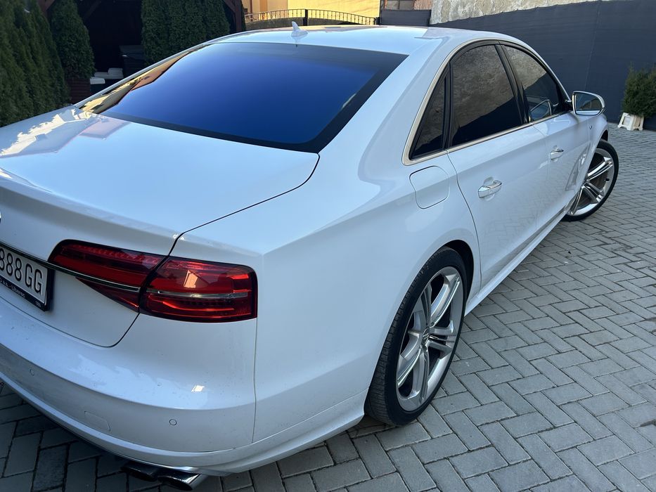 Audi S8  4.0 TFSI