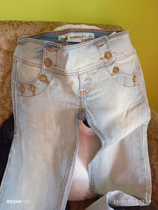 Calças do Brasil de cintura baixa e muito estilosas