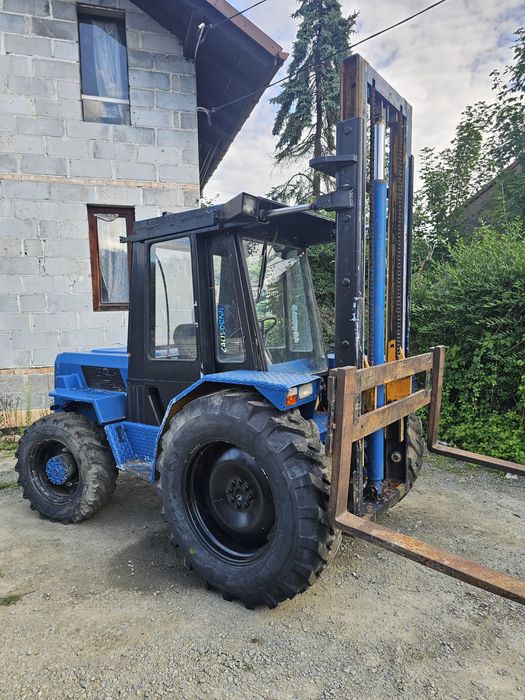 Wózek widłowy 4x4 terenowy omfort