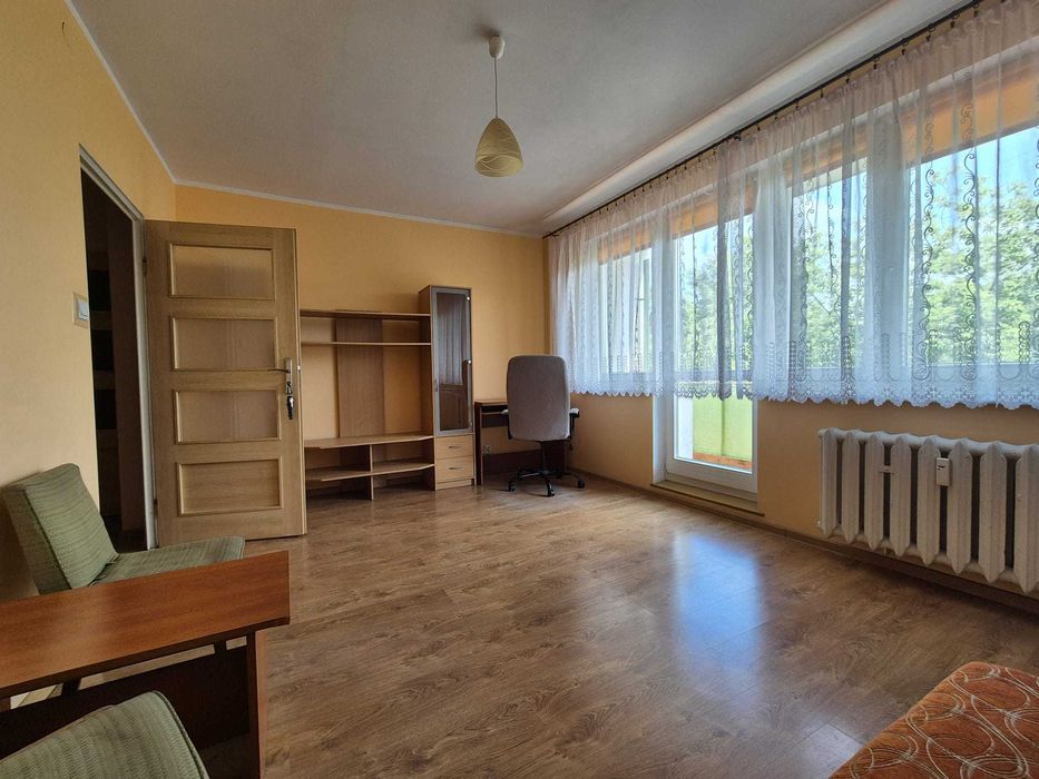 Duży pokój z balkonem na wynajem Os. Czecha 71 Poznań