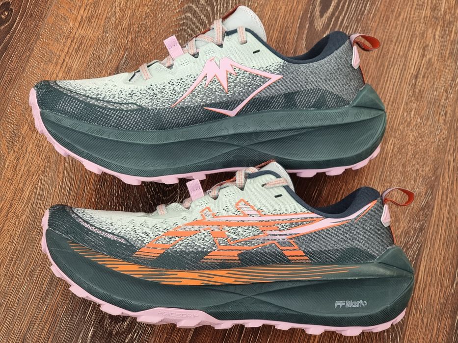 Оригінал 100% жіночі кросівки Asics Trabuco Max 4  EUR 41.5