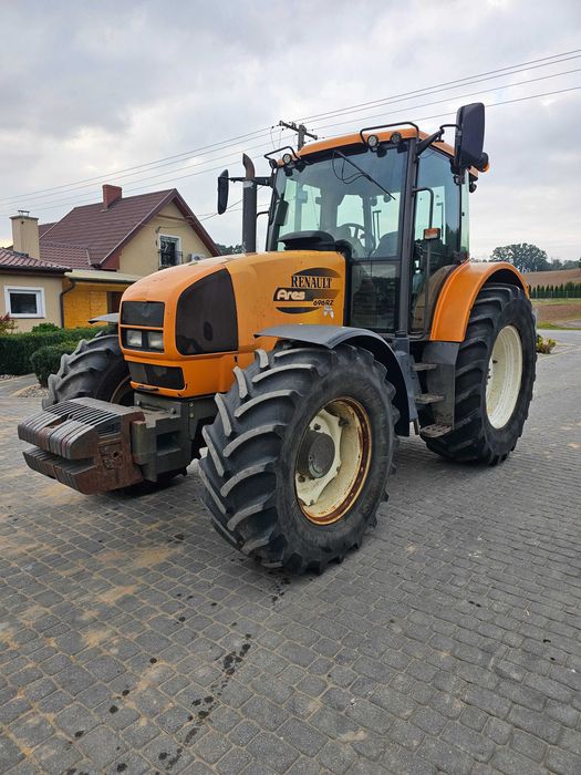 Ciągnik Renault Ares 696 RZ