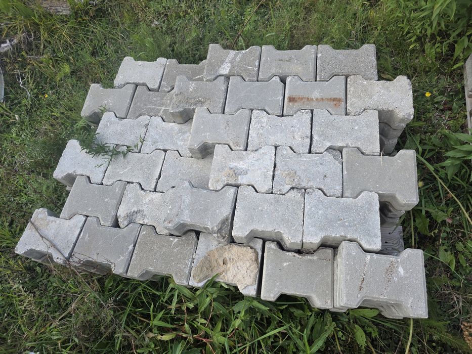Kostka brukowa z rozbiórki behatlon 8 cm