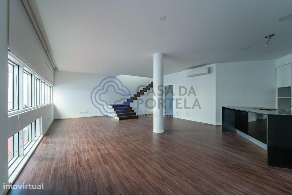 Apartamento DuplexT3  Para Venda Em Lordelo do Ouro No Porto