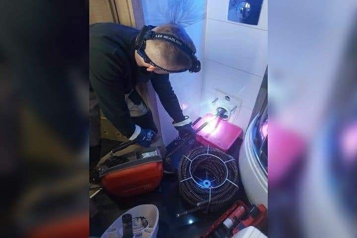 HYDRAULIK Udrażnianie Rur Kanalizacij przegląd  Kamerą Tv WUKO