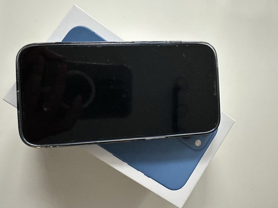 Iphone 13 w kolorze blue