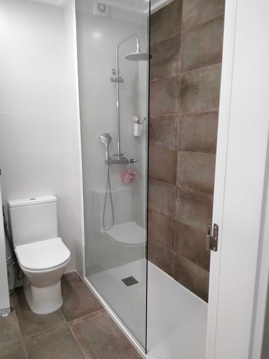 Remodelações e construção.