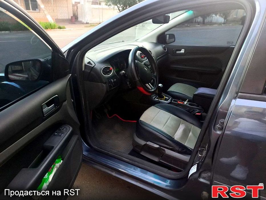 Автомобіль Ford Focus