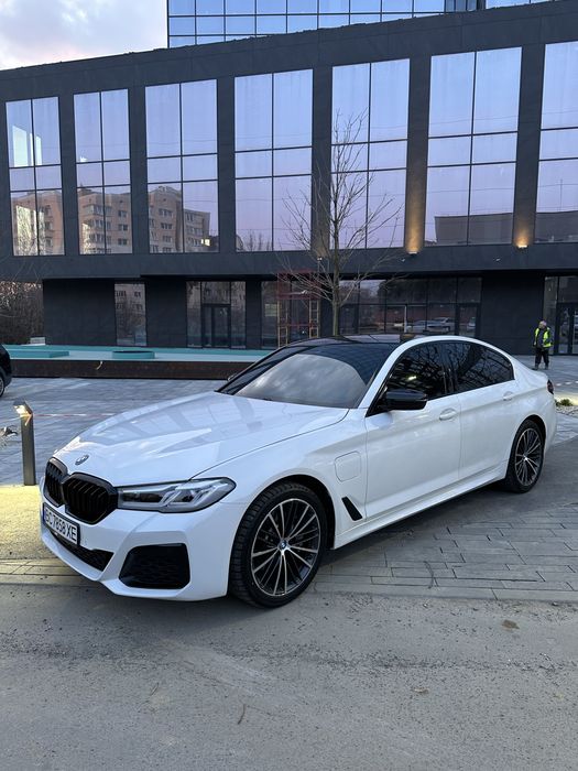 BMW g30 2023 року