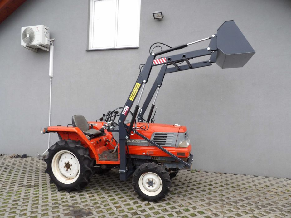 Kubota GL 220 4x4 wspomaganie rewers mini traktor ogrodniczy iseki