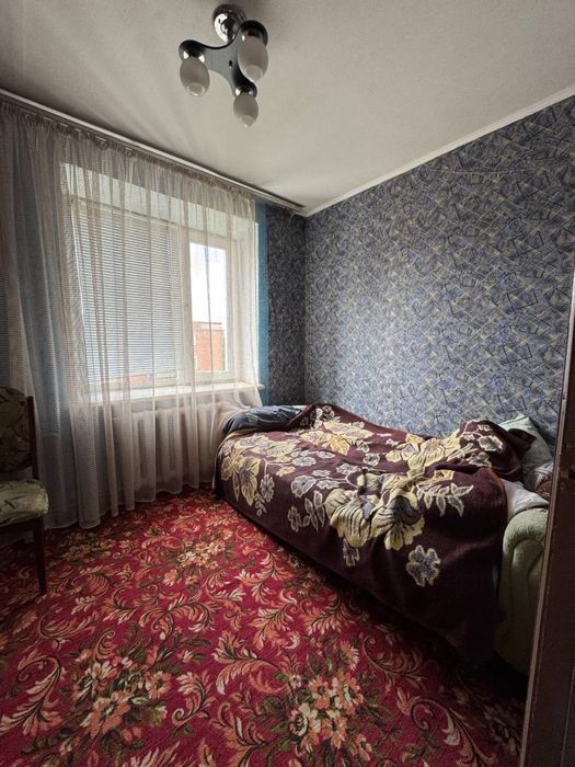 3 кімнатна квартира в центрі індивідуальне 5 поверх