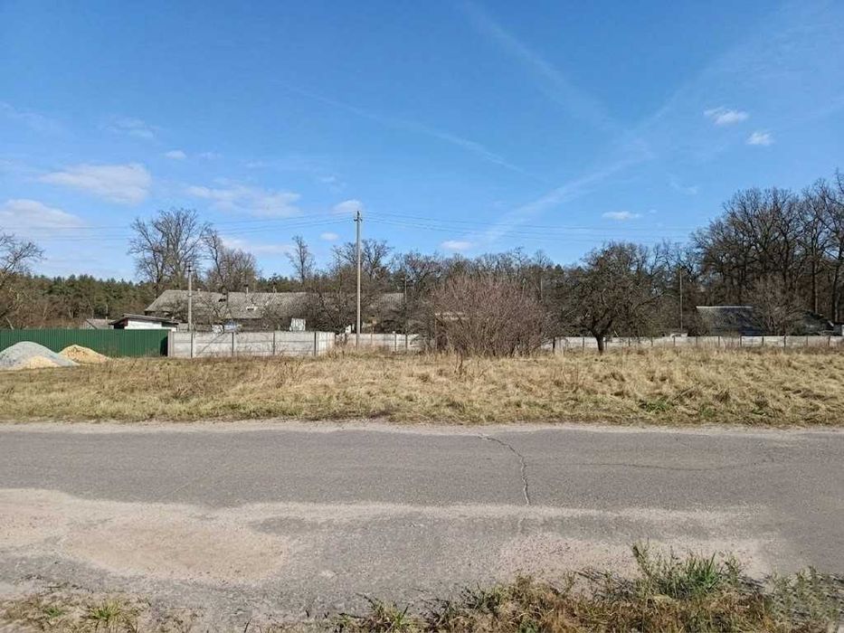 Продаж фасадної ділянки 10сот під забудову. Комунікації поруч. ID:746