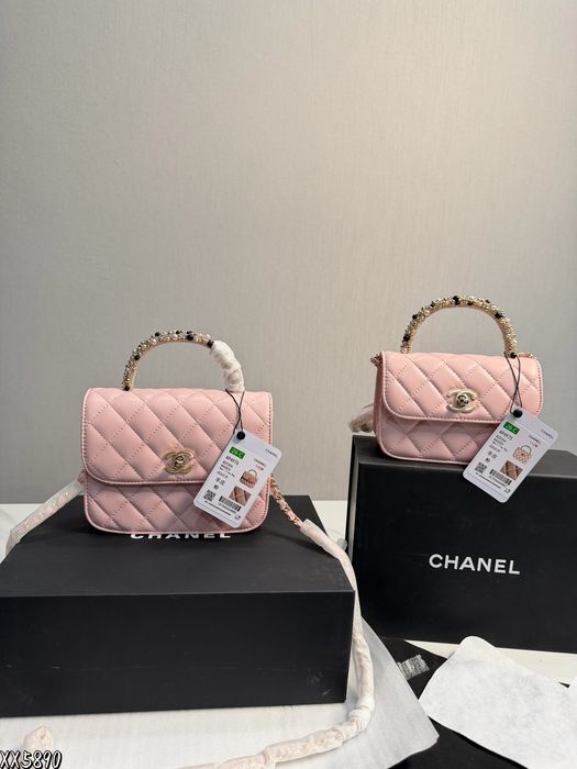 Жіноча сумка на ланцюжку Chanel 18x14