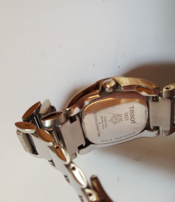 Zegarek na rękę z bransoletką Tissot