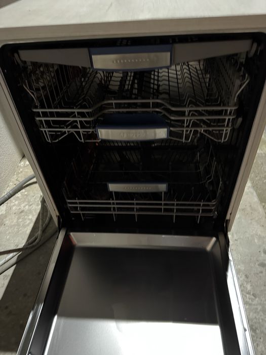 Посудомийка Bosh