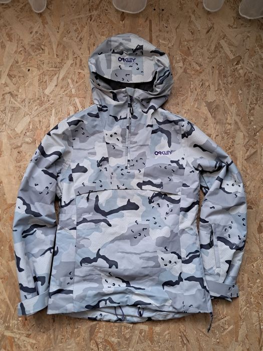 Лыжная куртка Oakley (женская)