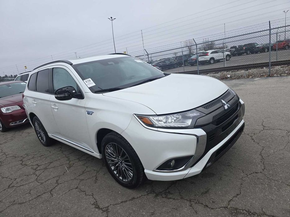 2021 Mitsubishi Outlander PHEV LE | Мітсубісі Аутлендер плагін гібрид